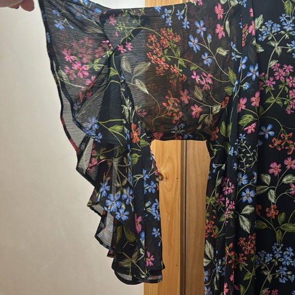 NWT! Calvin Klein Floral Dress - Picture 4 of 9